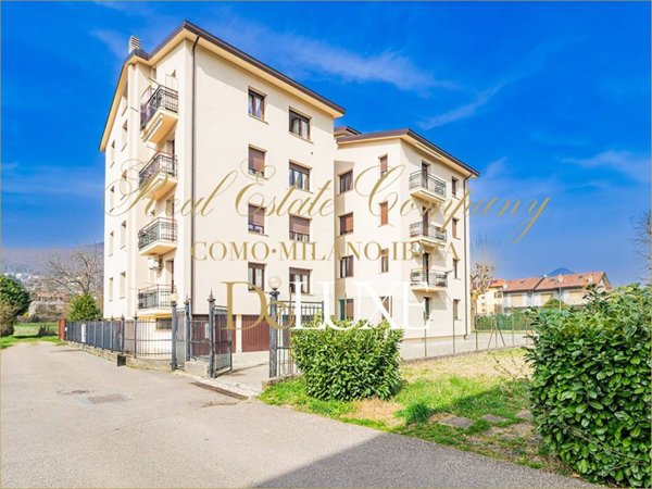 appartamento in vendita ad Erba