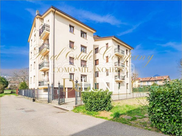 appartamento in vendita ad Erba