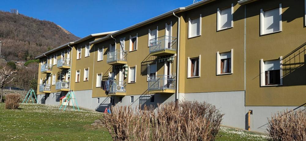 appartamento in vendita ad Erba