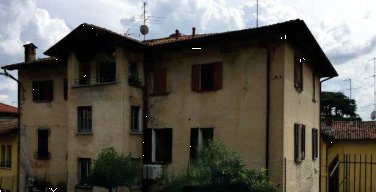 appartamento in vendita ad Erba