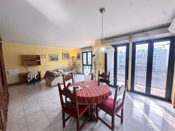 appartamento in vendita ad Erba