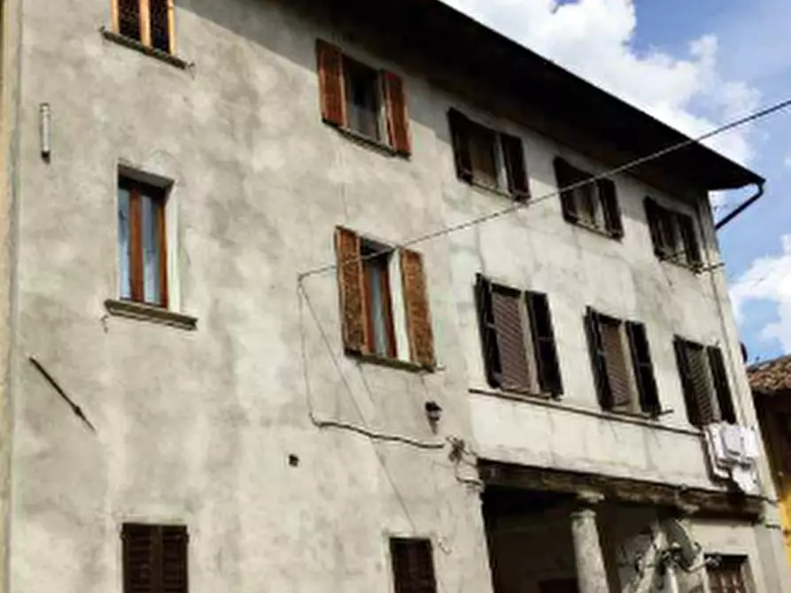 appartamento in vendita ad Erba