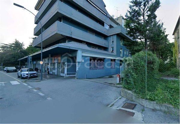 appartamento in vendita ad Erba