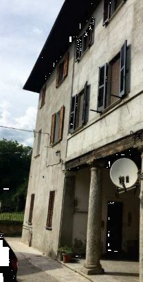 appartamento in vendita ad Erba