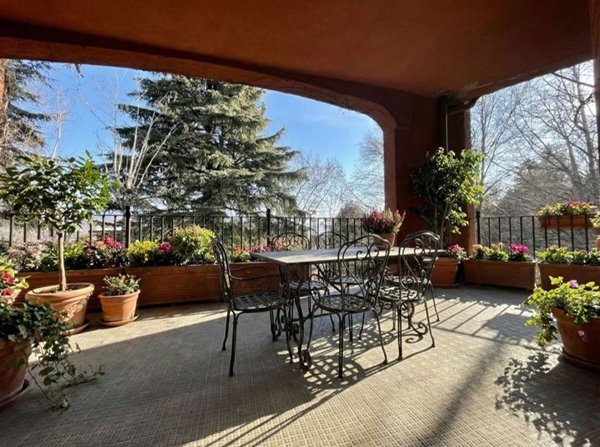 appartamento in vendita ad Erba