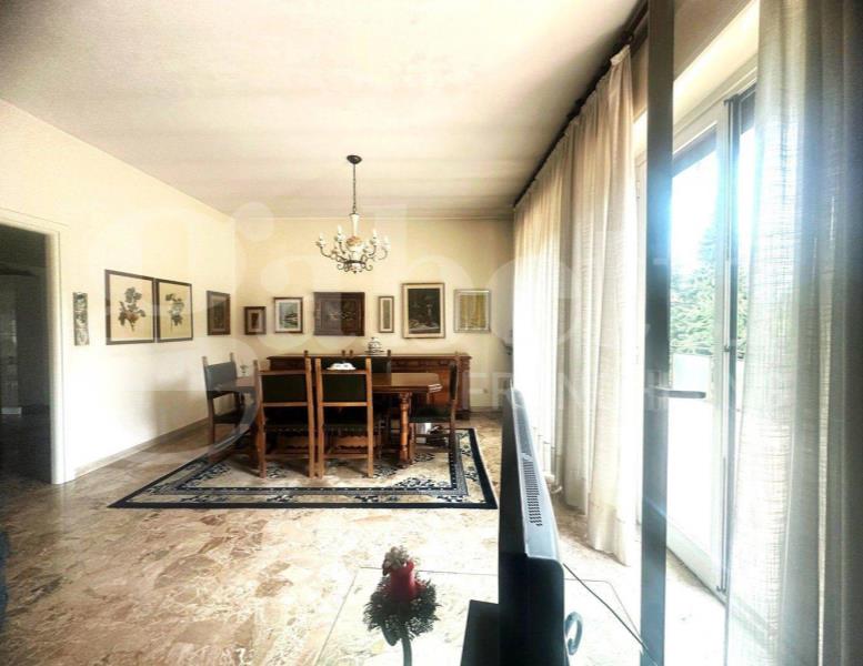 appartamento in vendita ad Erba