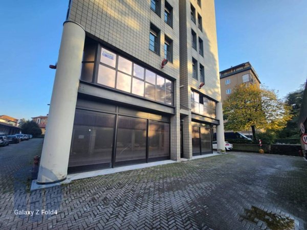 ufficio in vendita ad Erba