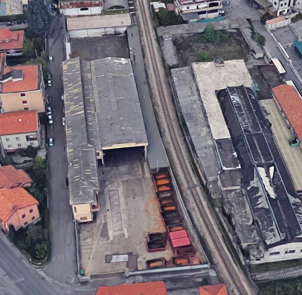 terreno edificabile in vendita ad Erba