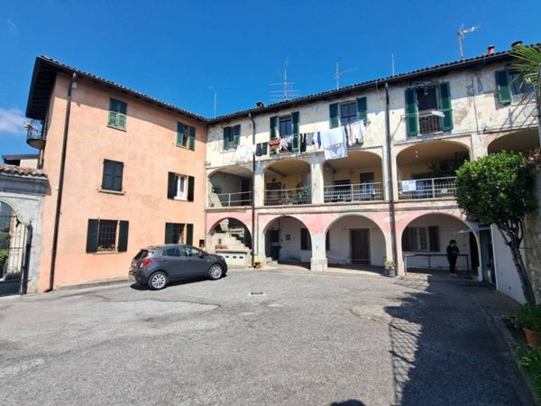 appartamento in vendita ad Erba