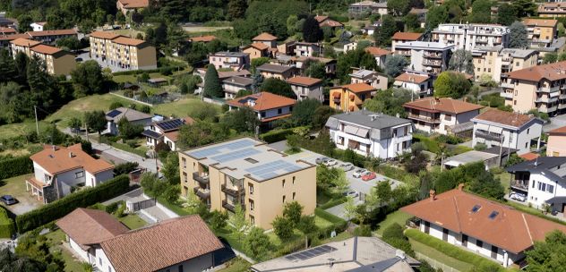 appartamento in vendita ad Erba