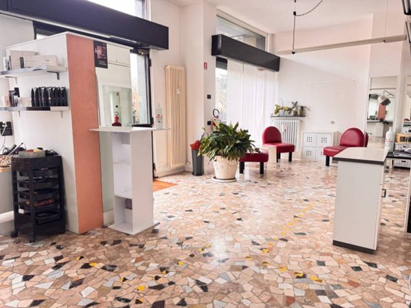 appartamento in vendita ad Erba