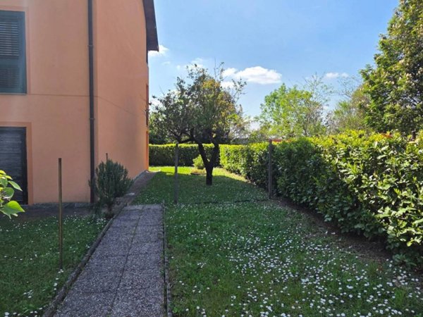 appartamento in vendita ad Erba