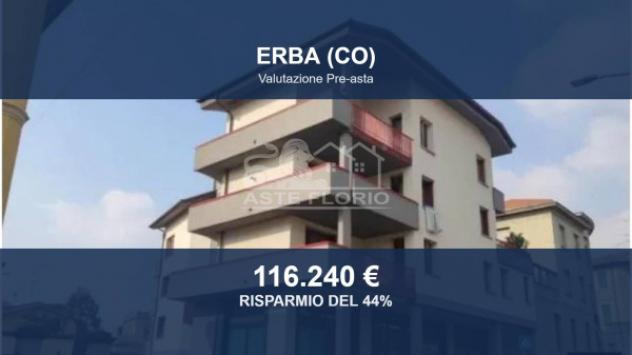 appartamento in vendita ad Erba