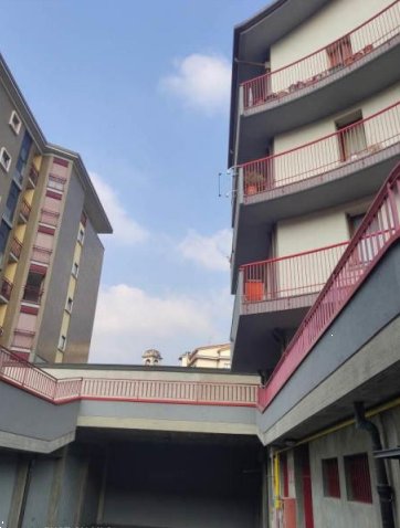 appartamento in vendita ad Erba