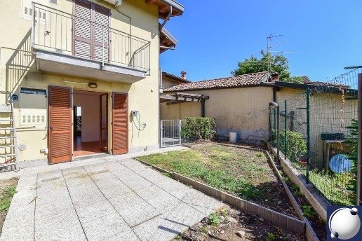 appartamento in vendita ad Erba