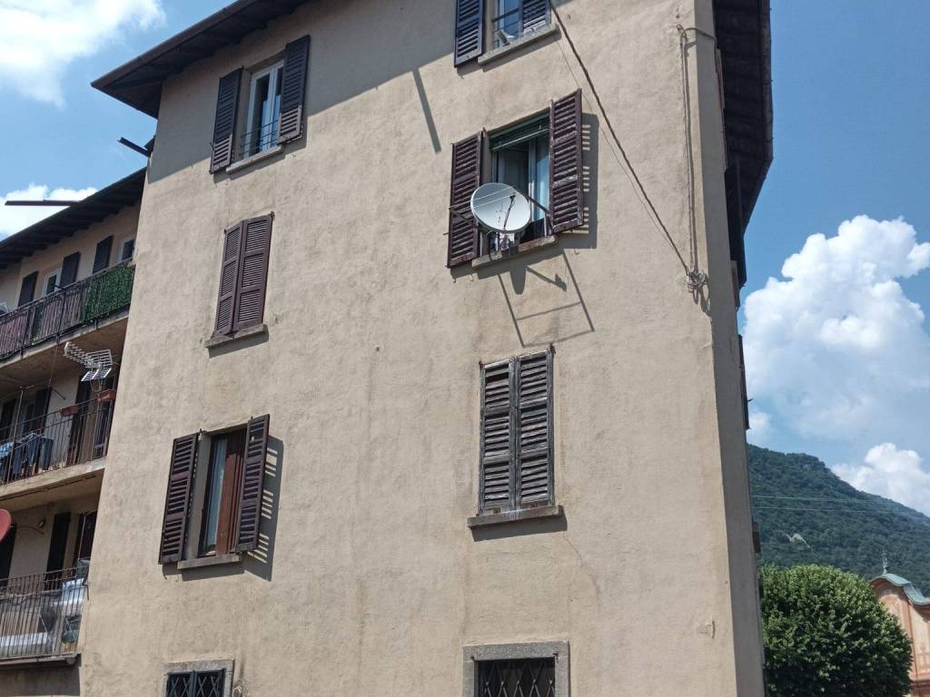 appartamento in vendita ad Erba