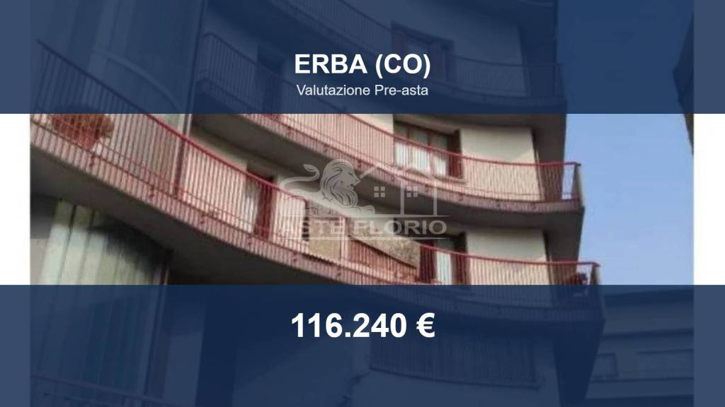 appartamento in vendita ad Erba