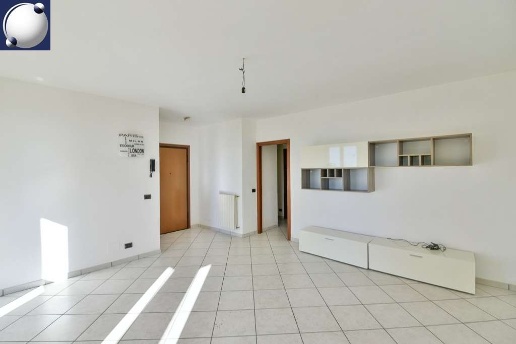 appartamento in vendita ad Erba