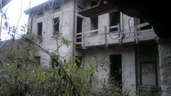 intera palazzina in vendita ad Erba