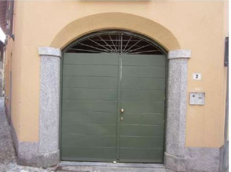 appartamento in vendita ad Erba