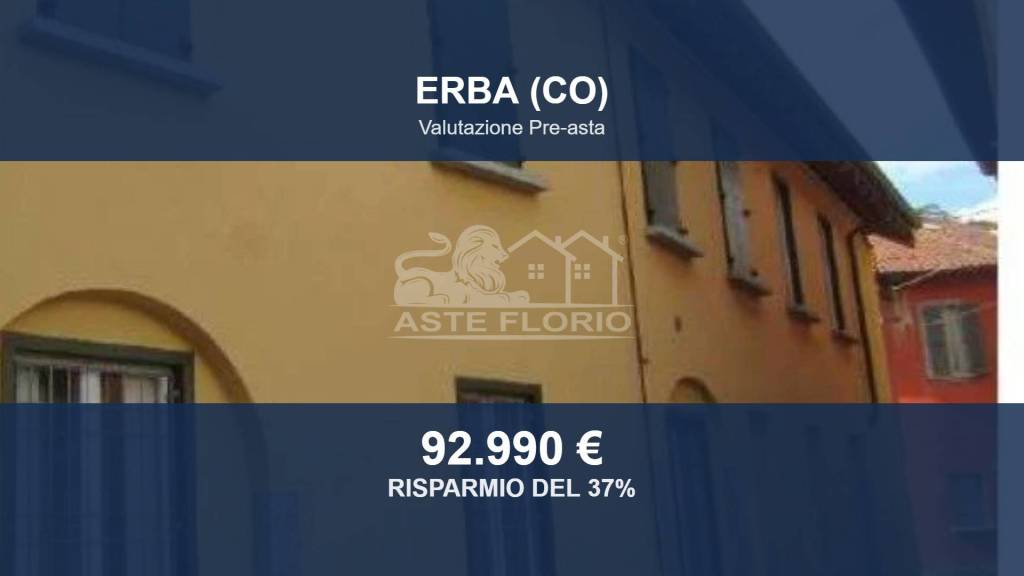appartamento in vendita ad Erba