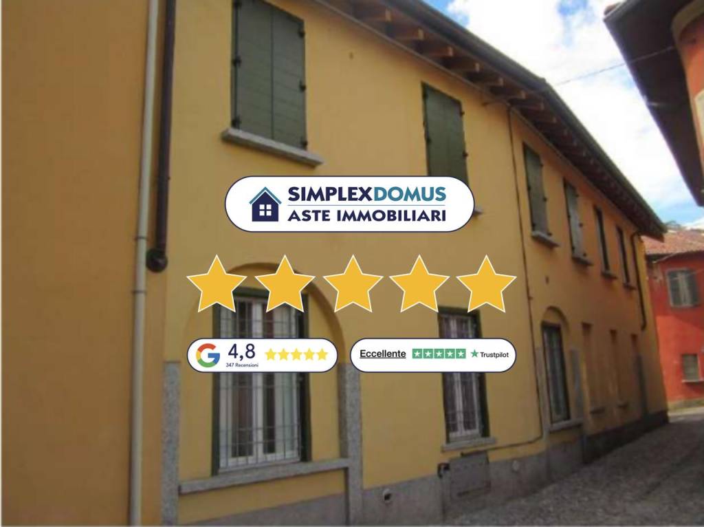 appartamento in vendita ad Erba