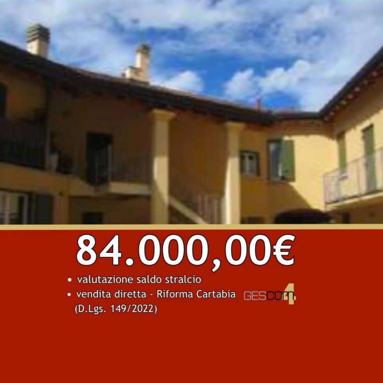 appartamento in vendita ad Erba