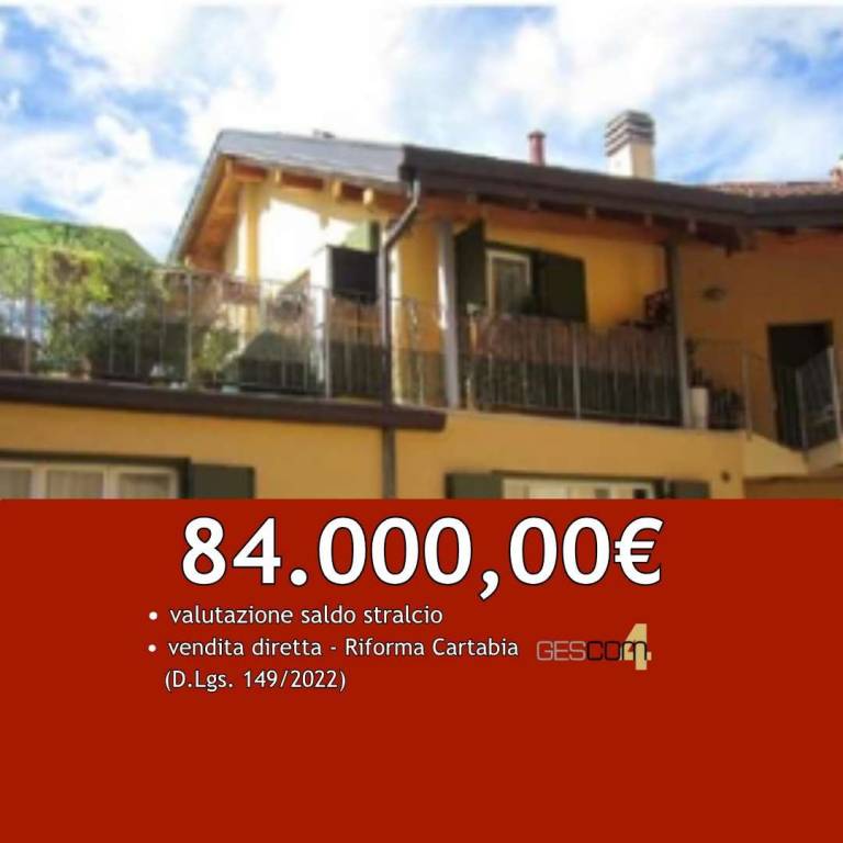 appartamento in vendita ad Erba