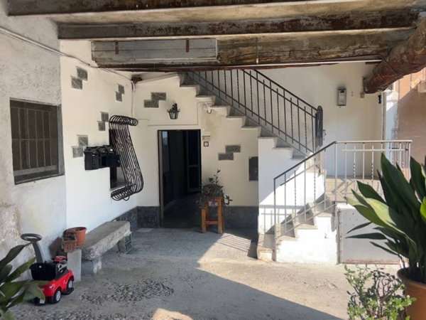 appartamento in vendita ad Erba