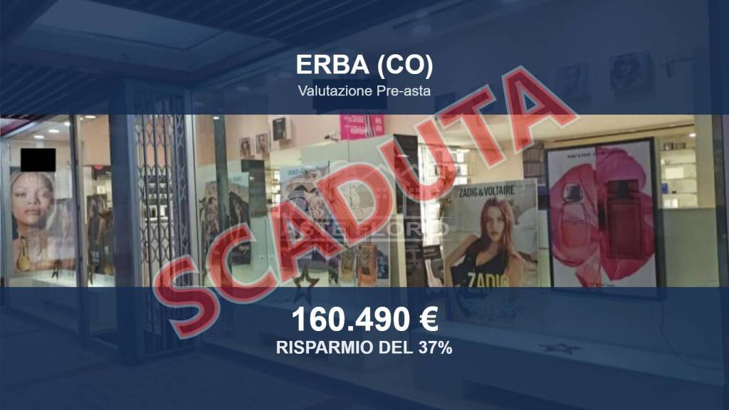 negozio in vendita ad Erba