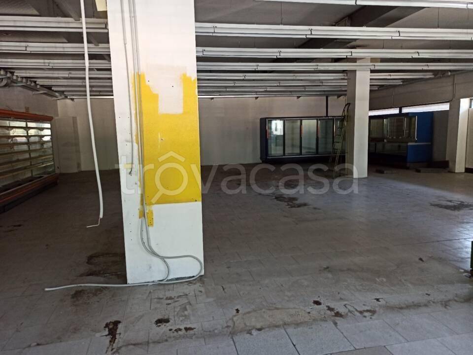 ufficio in vendita ad Erba
