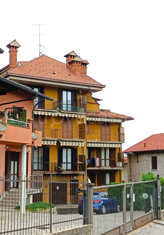 appartamento in vendita ad Erba