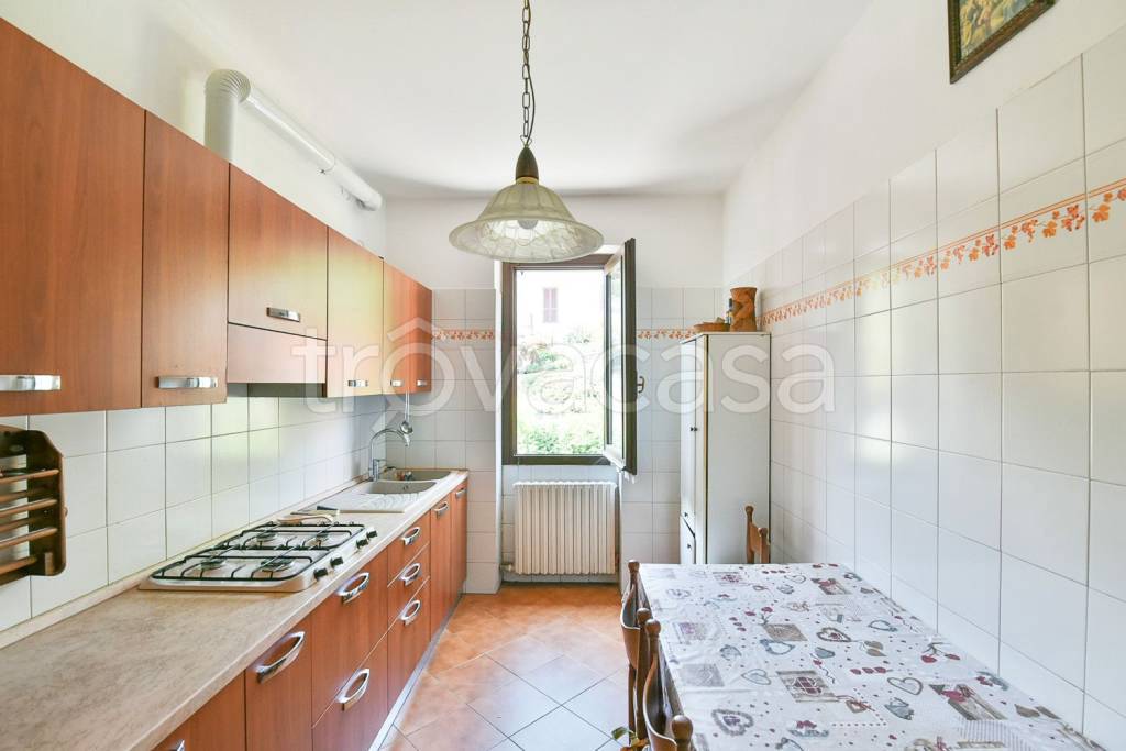 appartamento in vendita ad Eupilio in zona Penzano