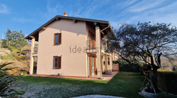 casa indipendente in vendita ad Eupilio