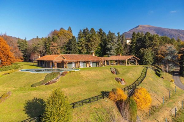 casale in vendita ad Eupilio