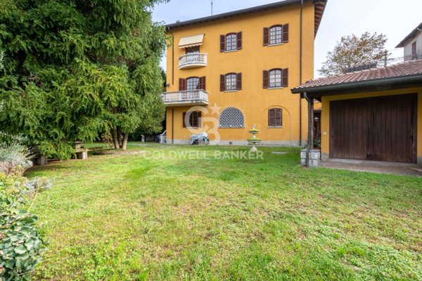 casa indipendente in vendita ad Eupilio