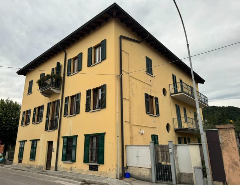 appartamento in vendita ad Eupilio