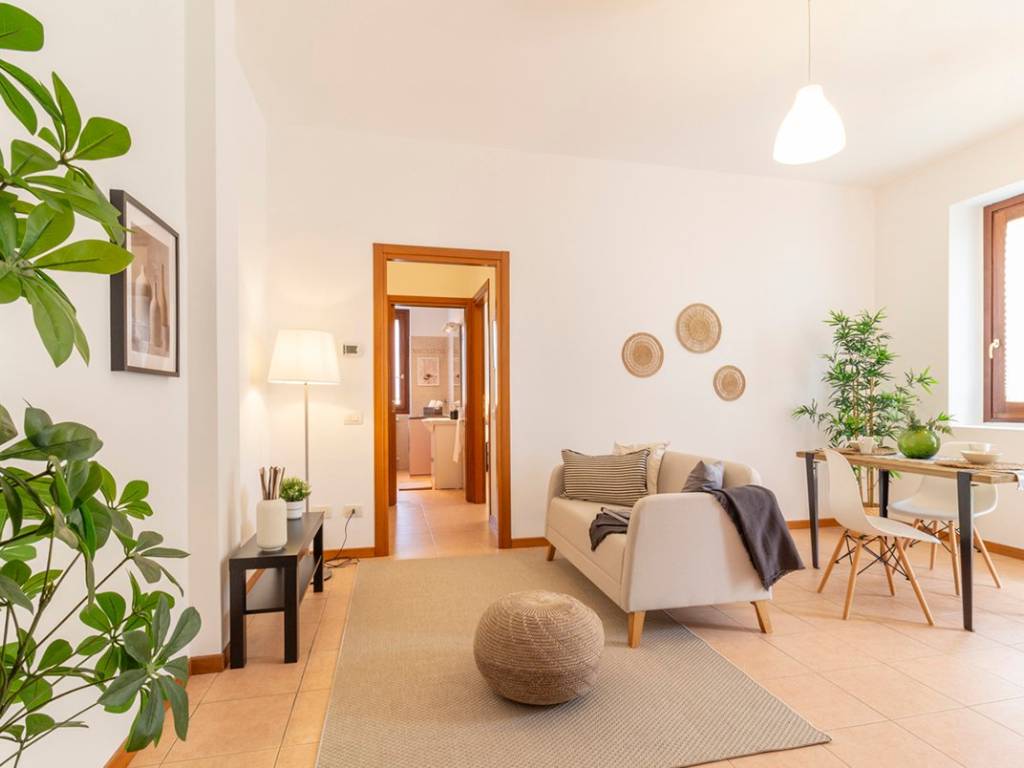 appartamento in vendita ad Eupilio in zona Carella