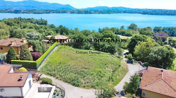villa in vendita ad Eupilio in zona Penzano