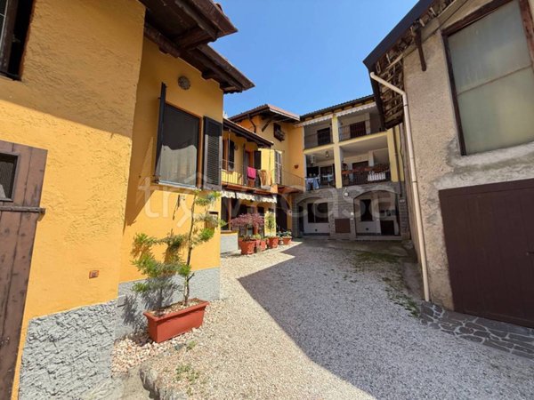 appartamento in vendita ad Eupilio in zona Penzano