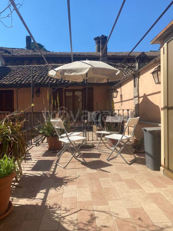 appartamento in vendita ad Eupilio in zona Galliano