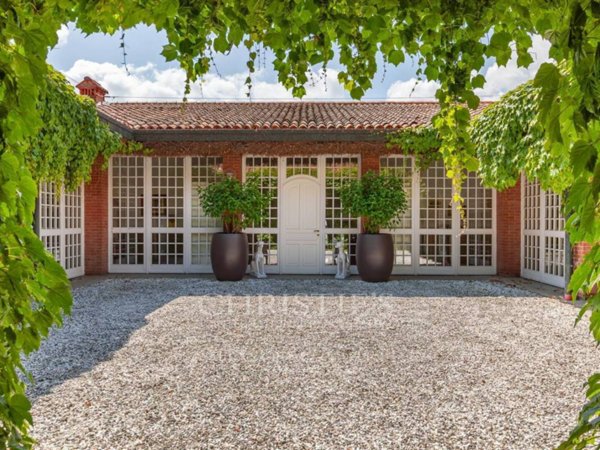casa indipendente in vendita ad Eupilio