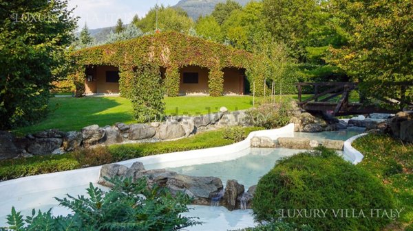 casa indipendente in vendita ad Eupilio