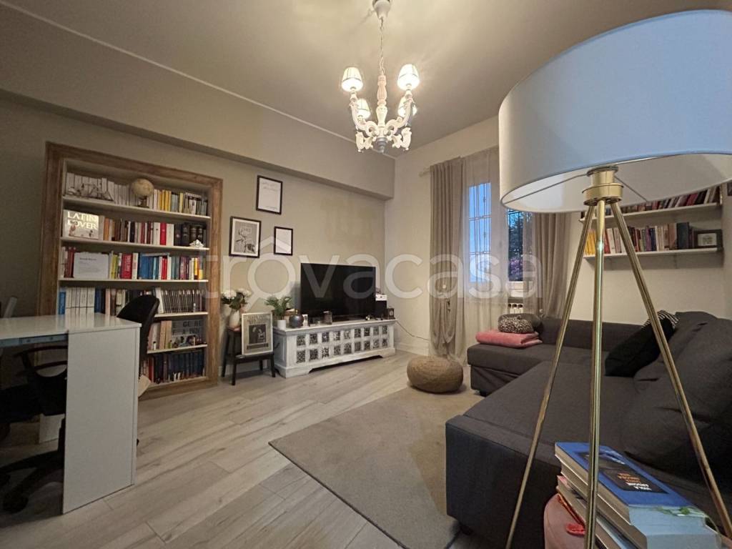 appartamento in vendita ad Eupilio in zona Penzano