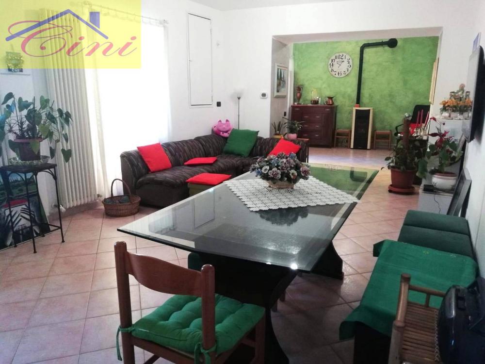 casa indipendente in vendita ad Eupilio in zona Mariaga