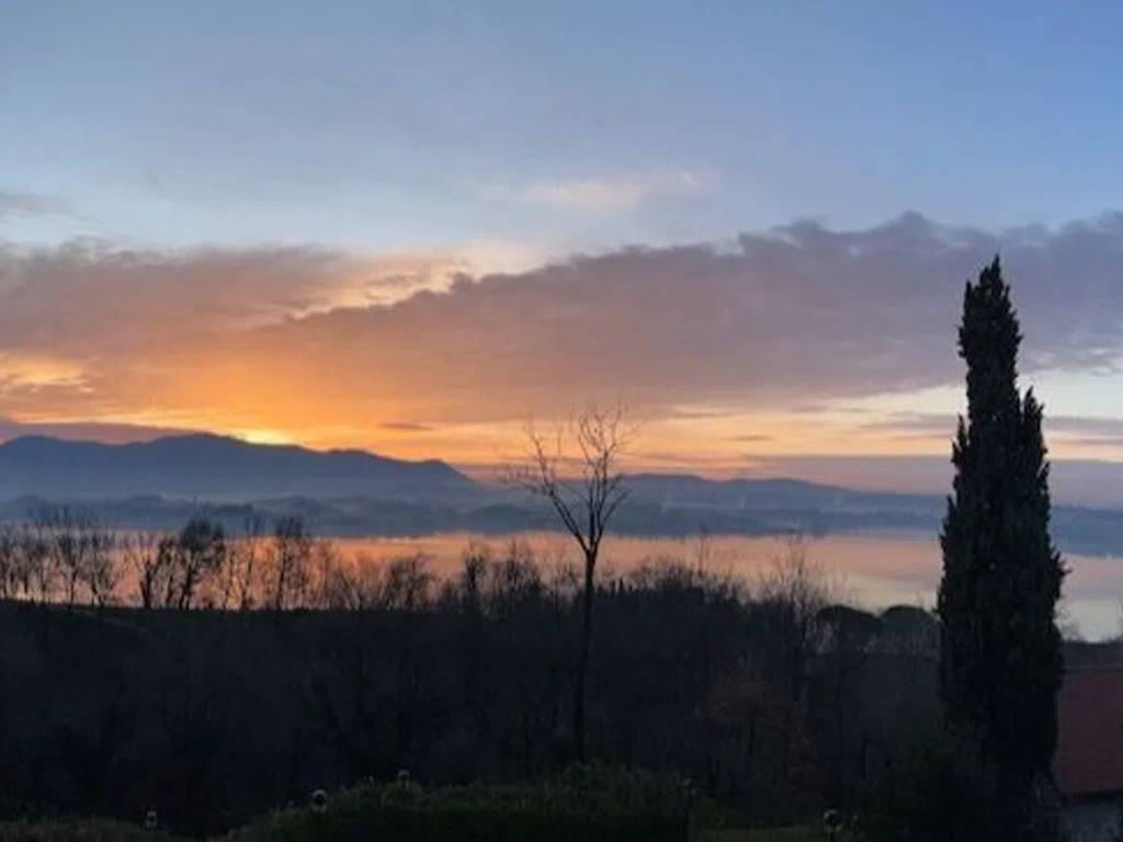 appartamento in vendita ad Eupilio in zona Penzano