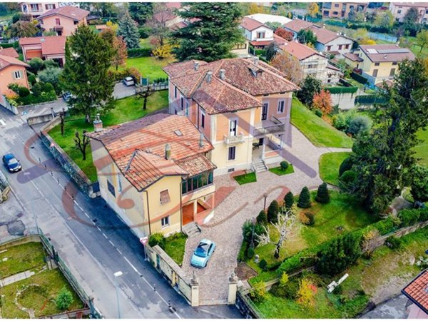 casa indipendente in vendita ad Eupilio in zona Mariaga