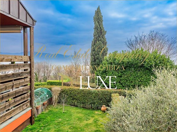 appartamento in vendita ad Eupilio in zona Mariaga