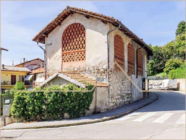 appartamento in vendita ad Eupilio in zona Penzano