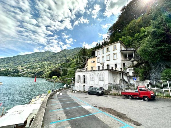 casa indipendente in vendita a Faggeto Lario in zona Riva